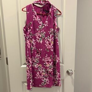 White House Black Market Tie Neck Floral Sleeveless Dress size 2